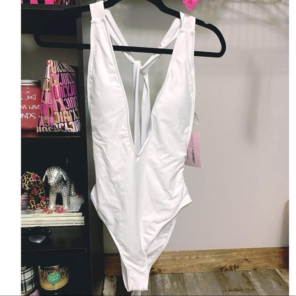 NWT - Sexy One Piece Swimsuit 🤍